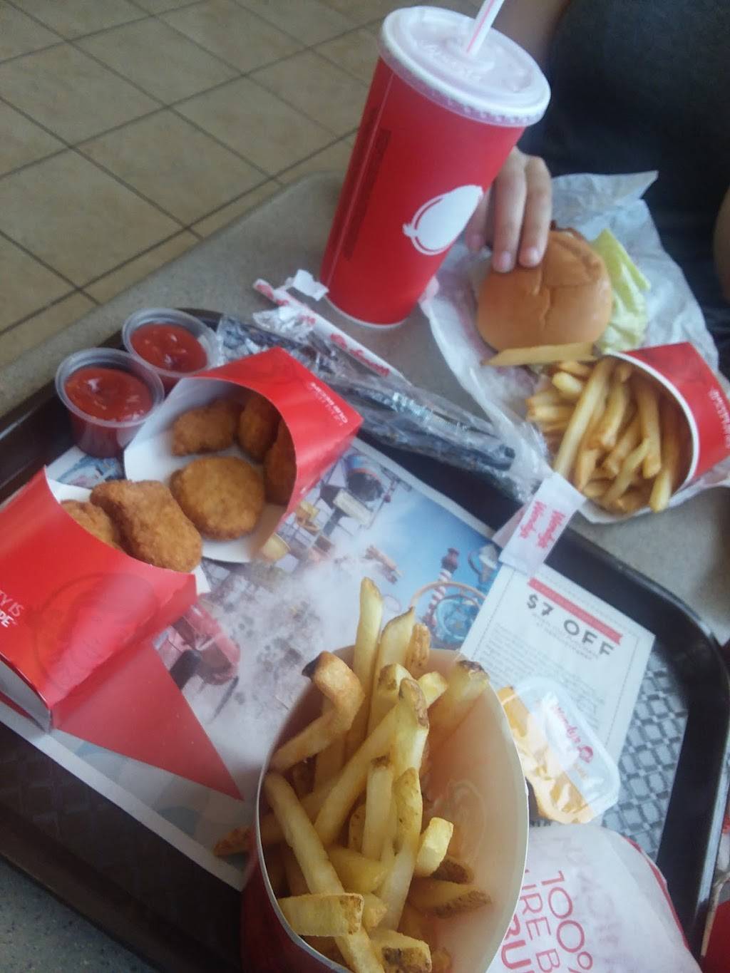 Wendys | restaurant | 399 Franklin Mills Blvd, Philadelphia, PA 19154, USA | 2156327174 OR +1 215-632-7174