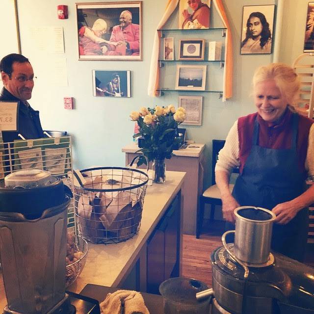 Mandarava Organic Kitchen | restaurant | 46 Inn Street, Newburyport, MA 01950, USA | 9784657300 OR +1 978-465-7300