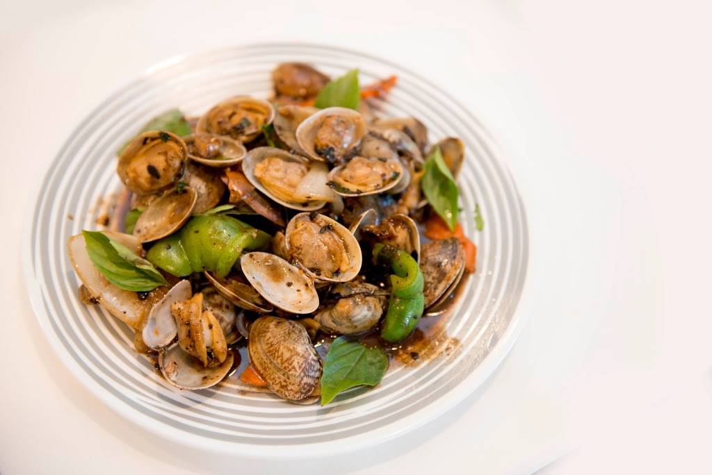 Ha Long Bay Restaurant | restaurant | 5944 34th St N, St. Petersburg, FL 33714, USA | 7275229988 OR +1 727-522-9988