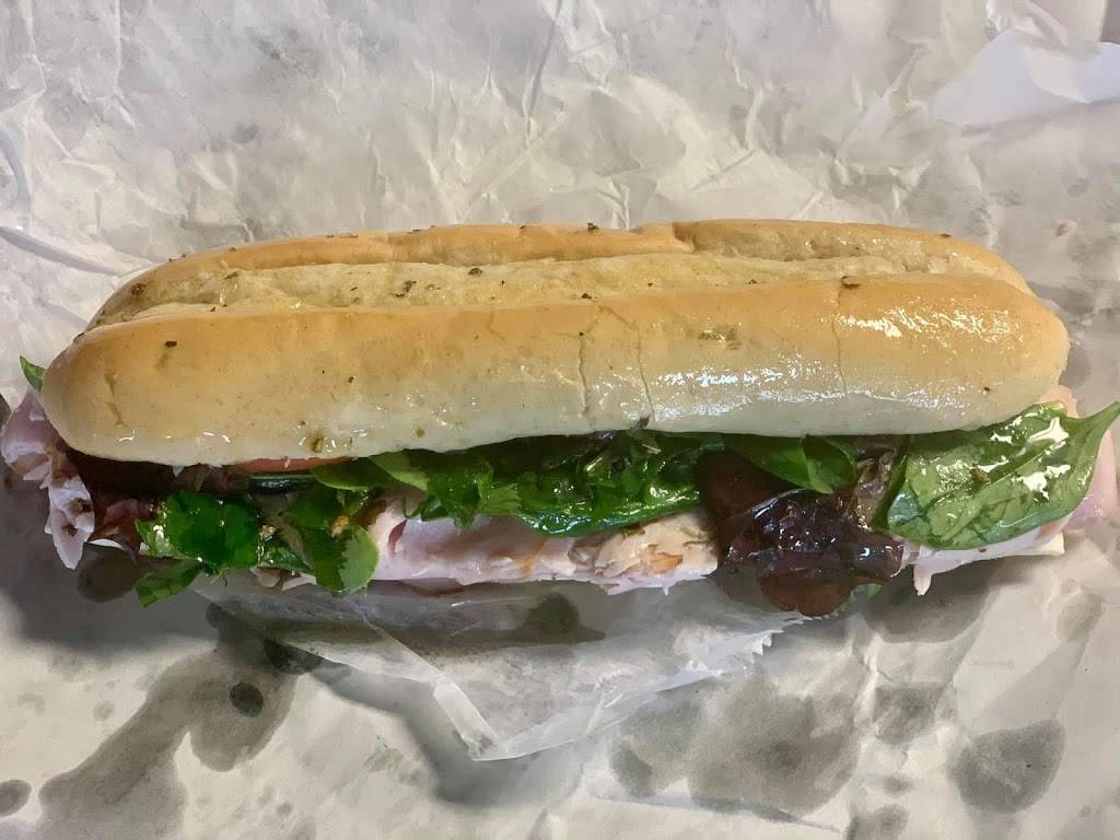 Smoke-N-Hoagies | restaurant | 3709 Beachview Dr, Ocean Springs, MS 39564, United States | 2283345171 OR +1 228-334-5171