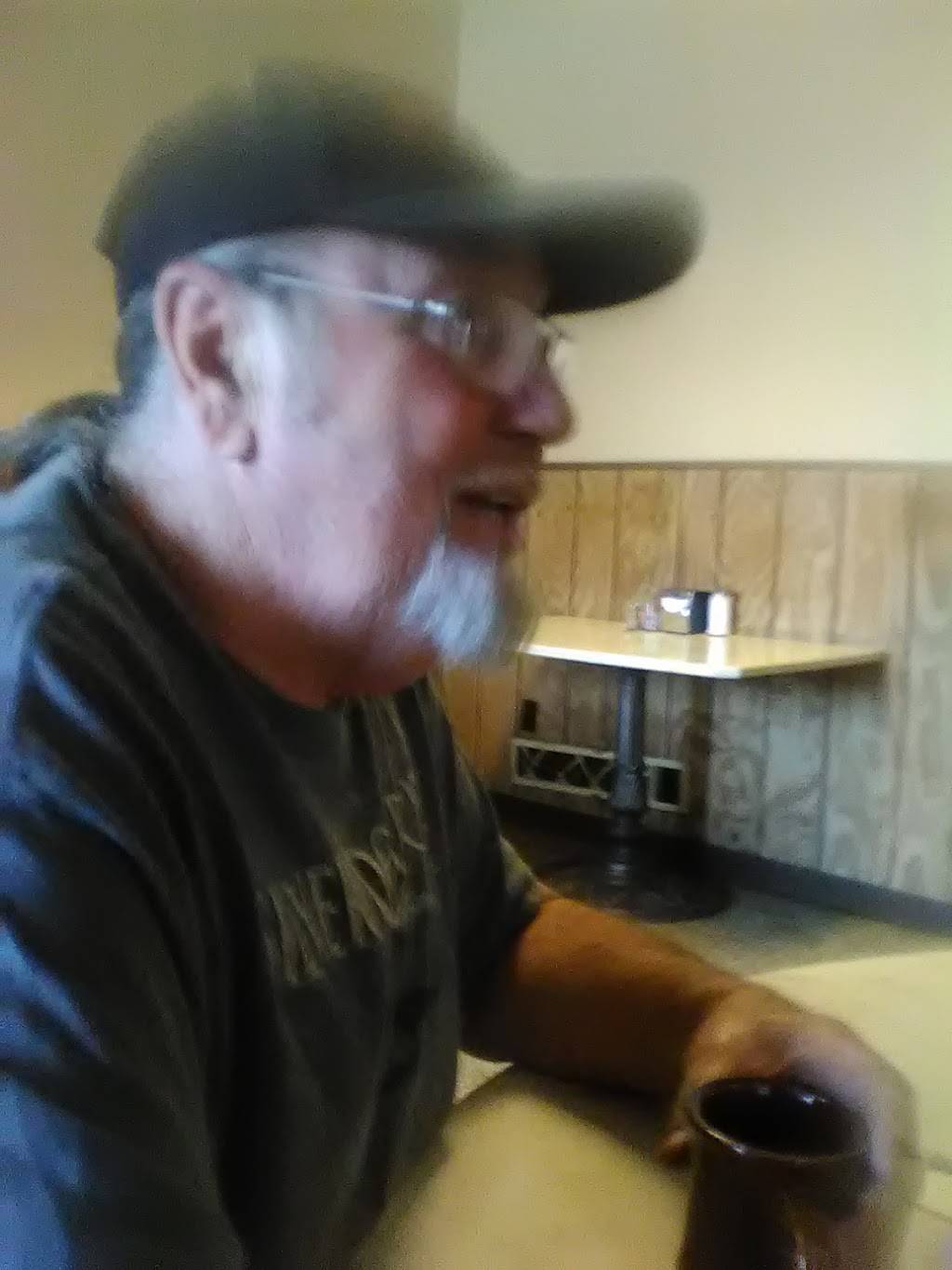 Cowboys Restaurant | restaurant | 121 N Main St, Bluffton, IN 46714, USA | 2608245542 OR +1 260-824-5542