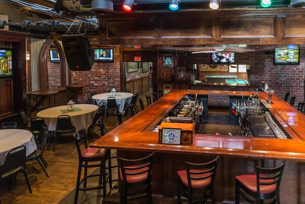 Barnabys Aston | restaurant | 5501 Pennell Rd, Media, PA 19063, USA | 6105581929 OR +1 610-558-1929