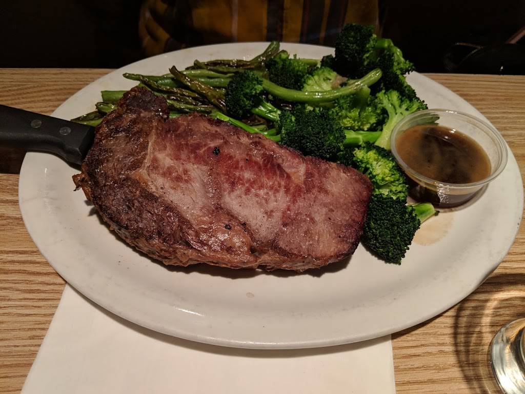 The Reef Seafood & Steak Restaurant | restaurant | 2618 Carpenter Station Rd, Wilmington, DE 19810, USA | 3025291985 OR +1 302-529-1985