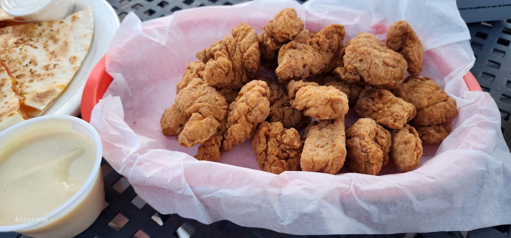 Lakeside restaurant & Lounge | restaurant | 1 Burke Dr, Drums, PA 18222, USA | 5707883103 OR +1 570-788-3103