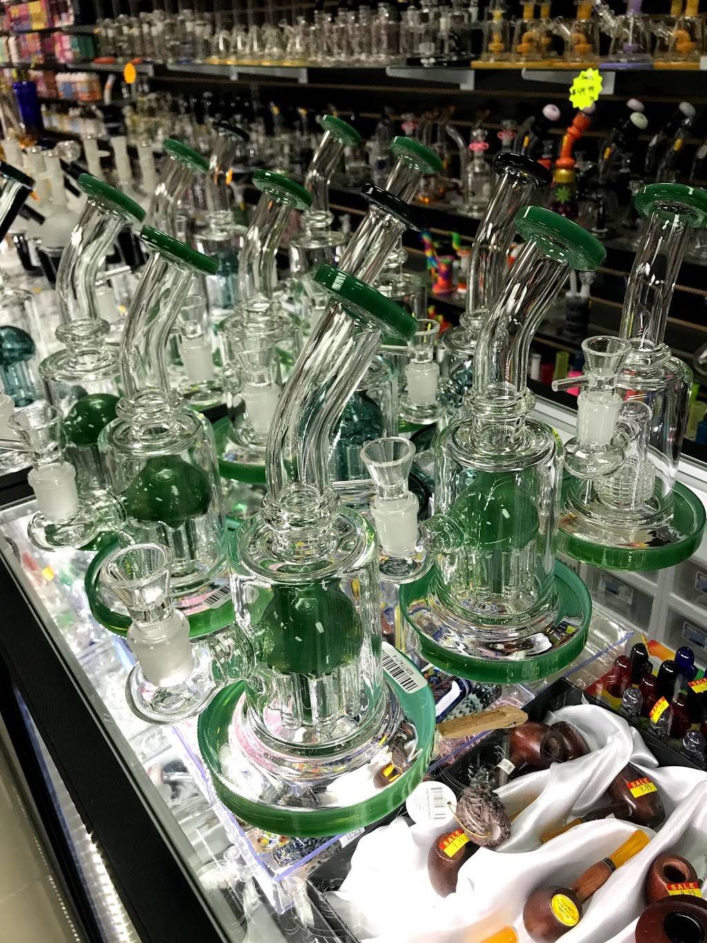 World of Smoke | meal takeaway | 2698 First St, Atwater, CA 95301, USA | 2098126388 OR +1 209-812-6388