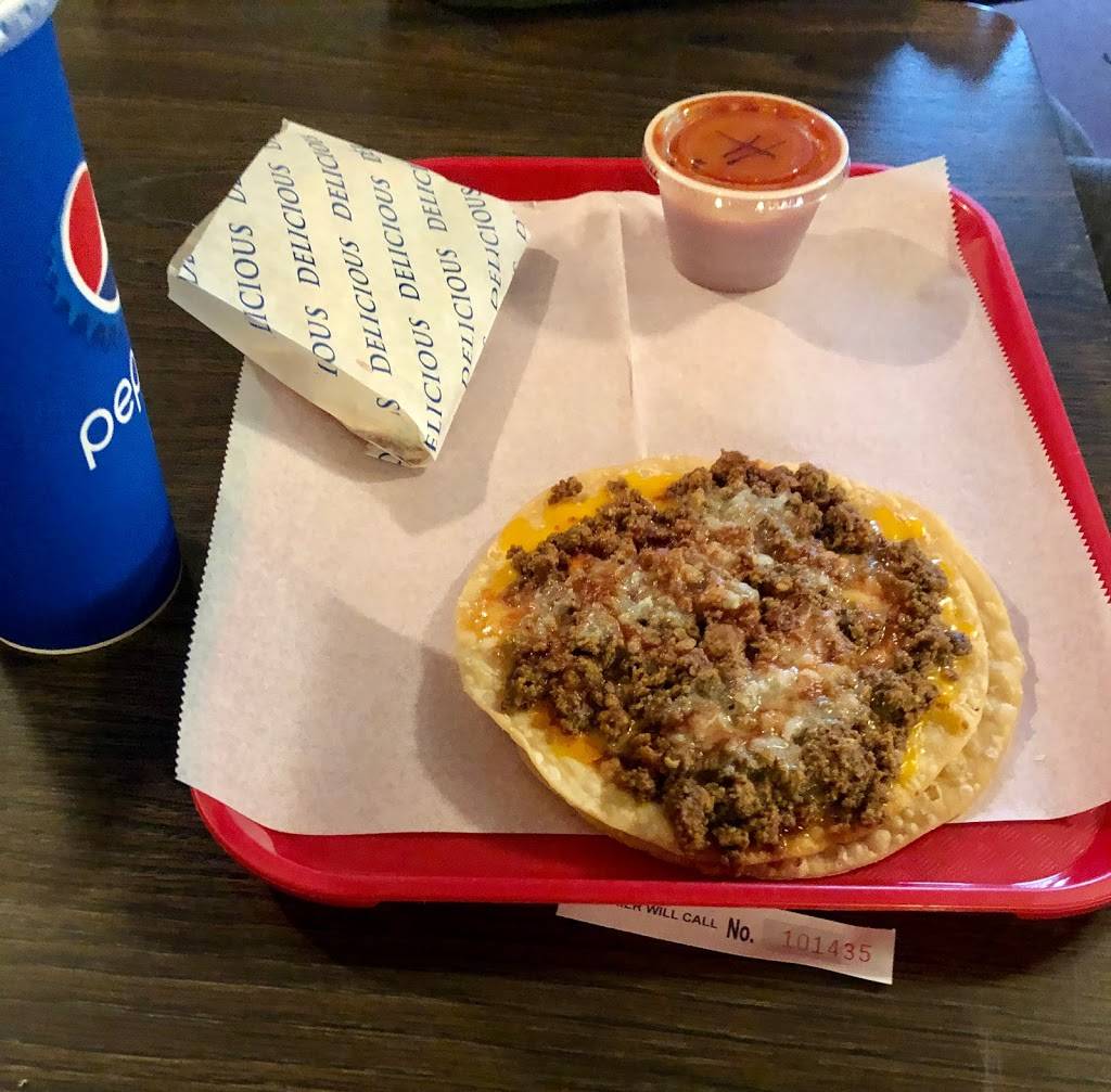 Taco Villa | restaurant | 5300 SW 21st St A, Topeka, KS 66604, USA | 7852728030 OR +1 785-272-8030