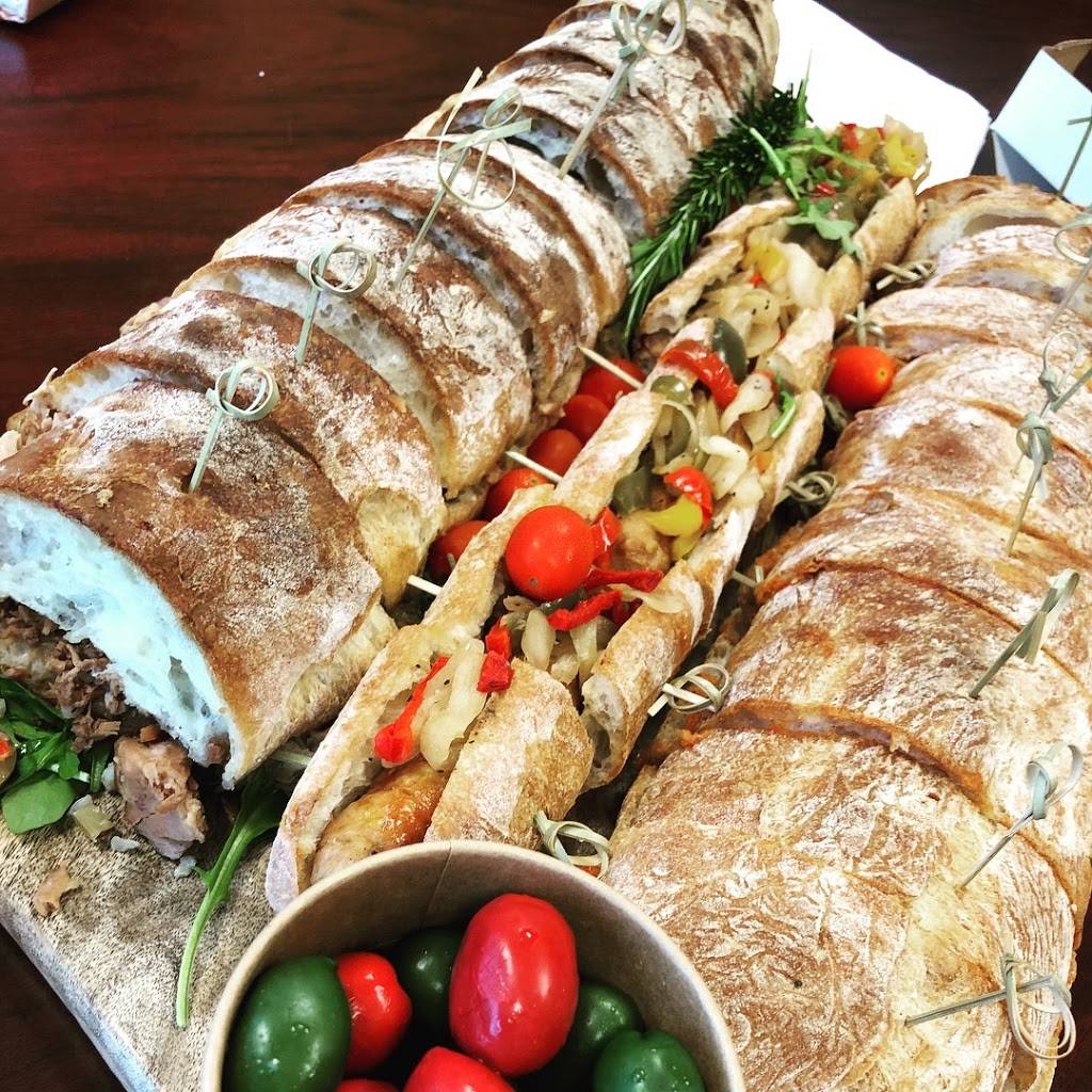 Mercasa Little Italy Eatery | restaurant | 195 Henry St, Brantford, ON N3S 5C9, Canada | 2262275821 OR +1 226-227-5821