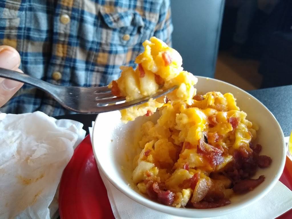 HVille Grill | restaurant | 1050 Glenbrook Way Suite 320, Hendersonville, TN 37075, USA | 6158260867 OR +1 615-826-0867