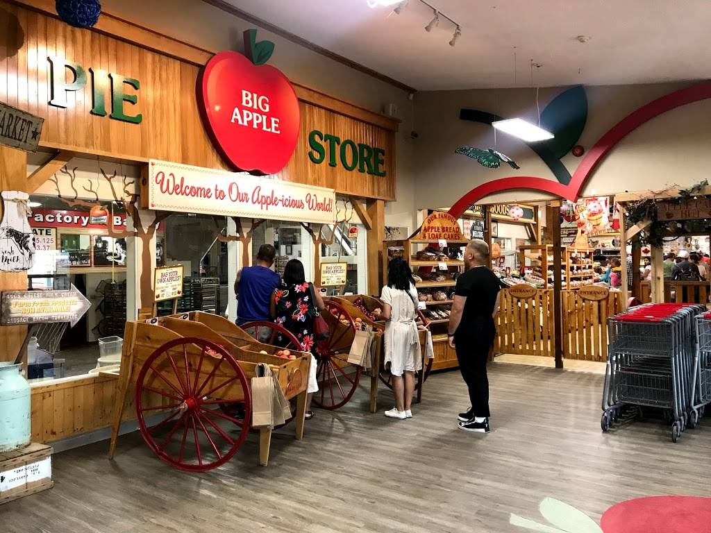 The Big Apple | restaurant | 262 Orchard Rd, Colborne, ON K0K 1S0, Canada | 9053552574 OR +1 905-355-2574