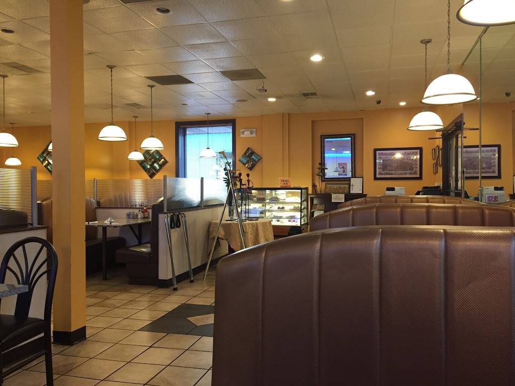 City Line Diner | restaurant | 3302 Derry St, Harrisburg, PA 17111, USA | 7175651171 OR +1 717-565-1171