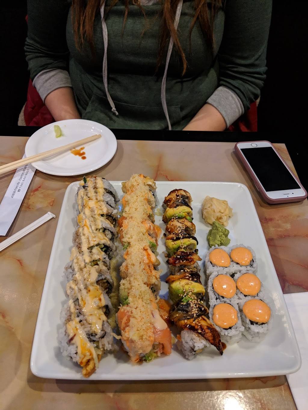 Kabuki Sushi | restaurant | 41808 Ford Rd, Canton, MI 48187, USA | 7348449000 OR +1 734-844-9000