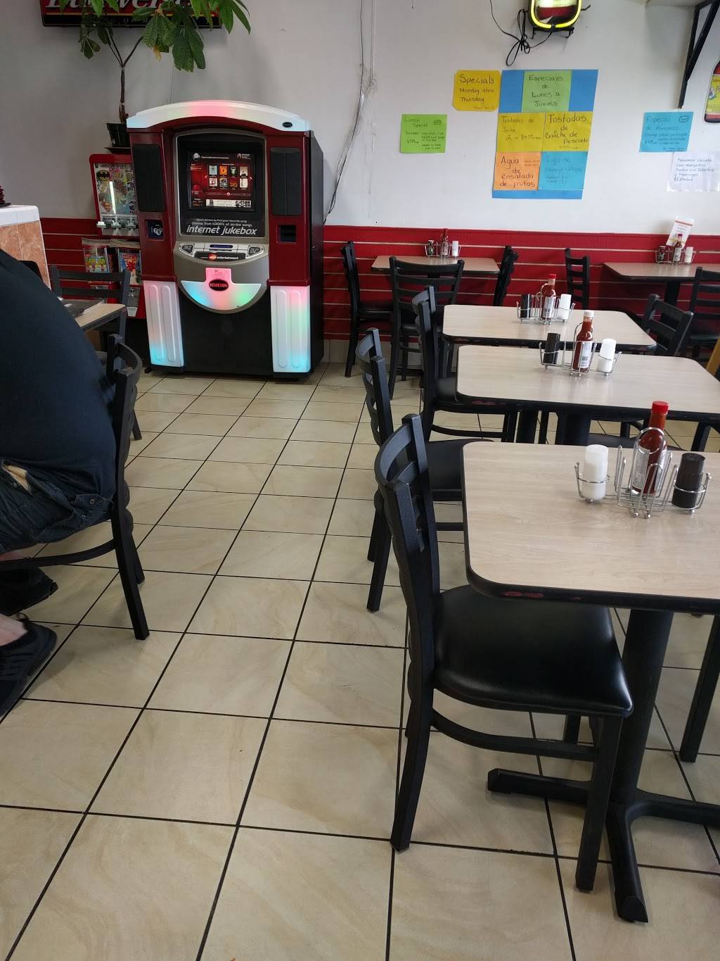 Rancheros Tacos | restaurant | 3437, 8447 Sunland Blvd, Sun Valley, CA 91352, USA | 8185042789 OR +1 818-504-2789