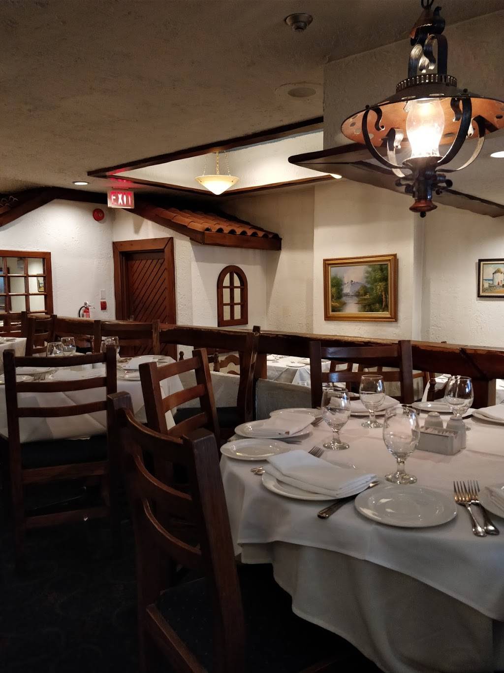 Palace Restaurant | restaurant | 722 Pape Ave, Toronto, ON M4K 3S7, Canada | 4164621166 OR +1 416-462-1166