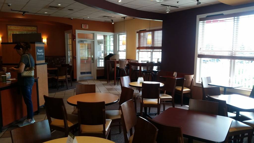 Panera Bread | cafe | 305 S Waukegan Rd, Lake Bluff, IL 60044, USA | 8476048451 OR +1 847-604-8451
