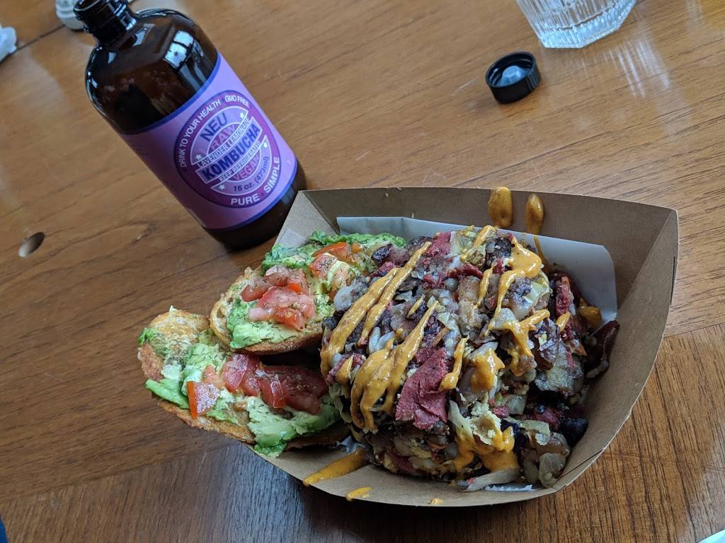 Nosh Pit Detroit | restaurant | 2995 Yemans St, Hamtramck, MI 48212, USA | 3134860777 OR +1 313-486-0777