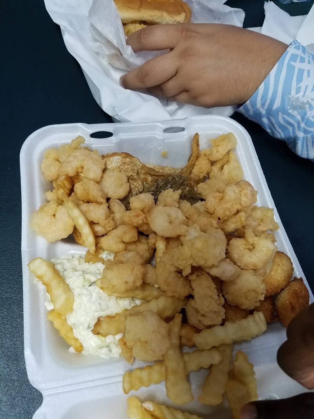 Silver Hill Grill | restaurant | 2049 Holden Beach Rd SW, Supply, NC 28462, USA | 9108426420 OR +1 910-842-6420