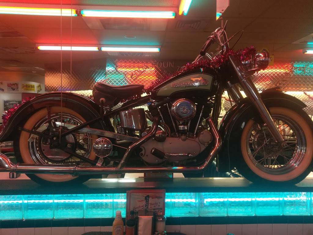 Gunther Toodys Diner | meal takeaway | 8266 W Bowles Ave #3050, Littleton, CO 80123, USA | 3039321957 OR +1 303-932-1957