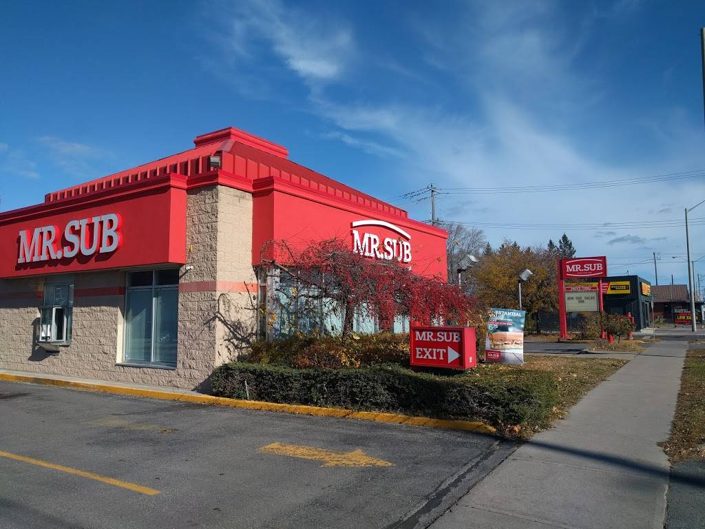 Mr.Sub | restaurant | 836 Lansdowne St W, Peterborough, ON K9J 1Z6, Canada | 7057457391 OR +1 705-745-7391