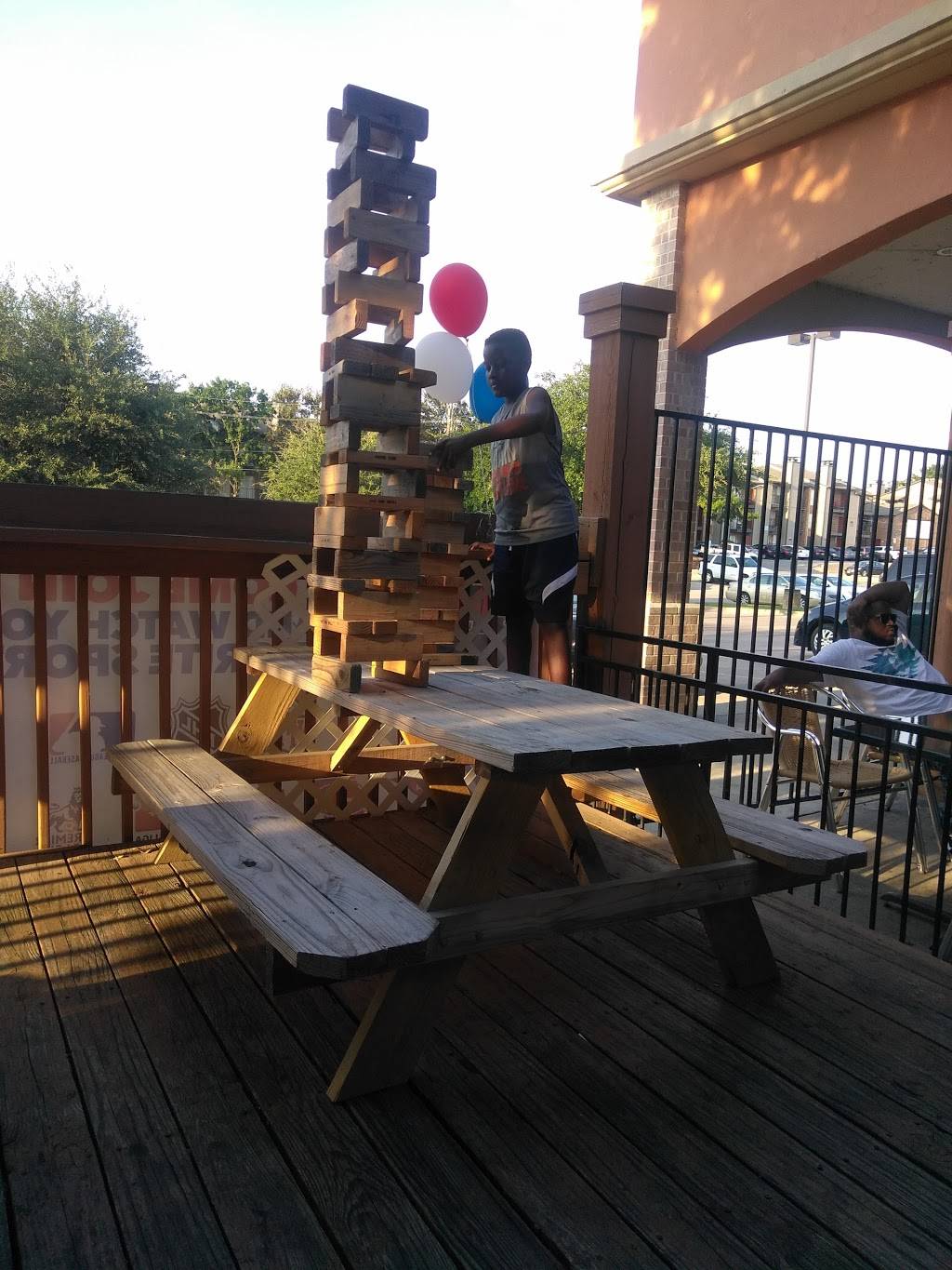 Prime Time Bar and Grill | restaurant | 3920 Rosemeade Pkwy #100, Dallas, TX 75287, USA | 9723060100 OR +1 972-306-0100