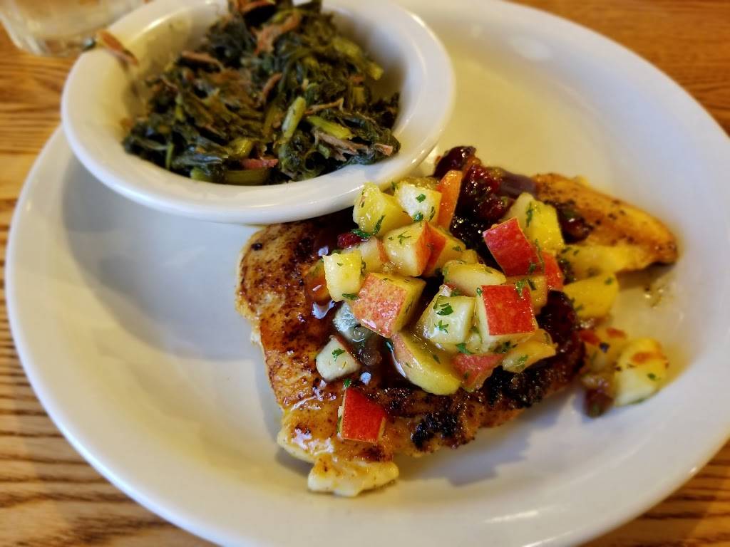 Cracker Barrel Old Country Store | restaurant | 3820 Wards Rd, Lynchburg, VA 24502, USA | 4345821940 OR +1 434-582-1940