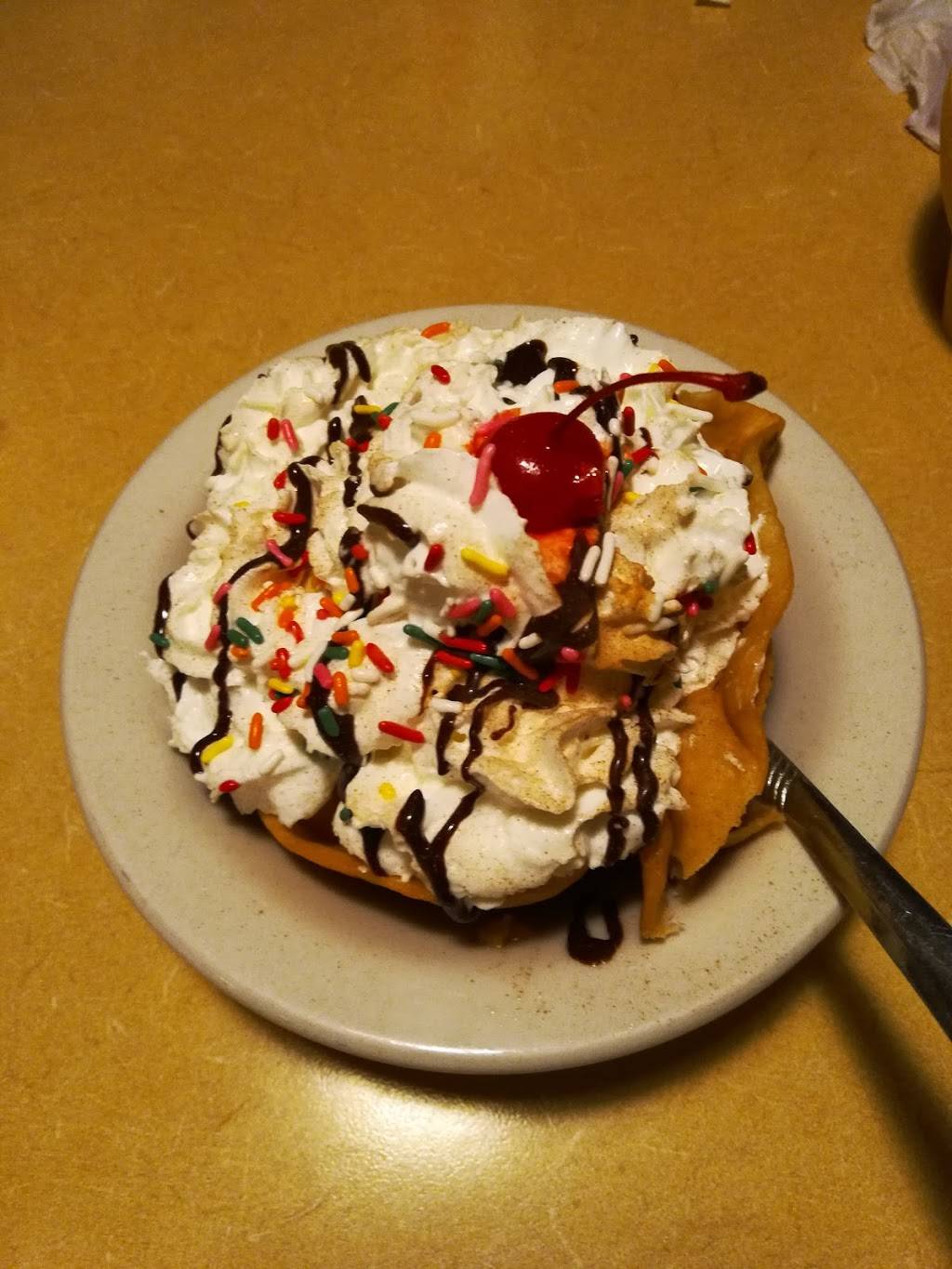 El Puerto Mexican Grill & Cantina | restaurant | 2120 W Main St, Waynesboro, VA 22980, USA | 5409435317 OR +1 540-943-5317