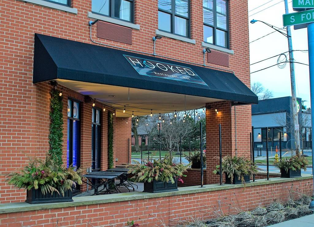 Hooked | restaurant | 5195 Main St, Williamsville, NY 14221, USA | 7164283957 OR +1 716-428-3957