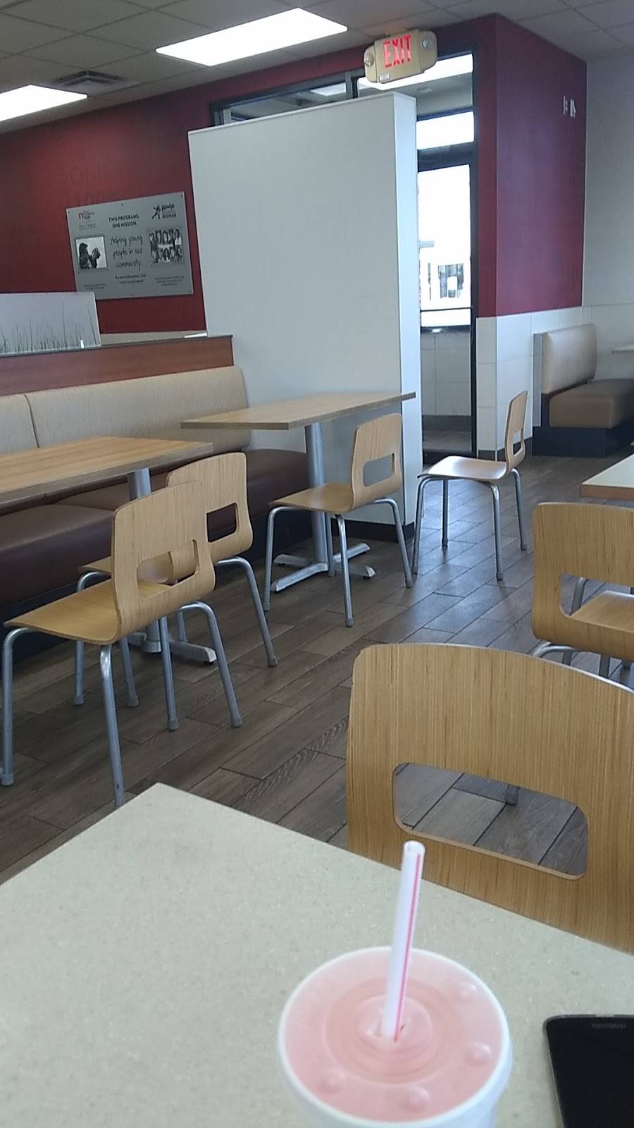 Wendys | restaurant | 3260 Riverside Dr, Danville, VA 24541, USA | 4347992813 OR +1 434-799-2813