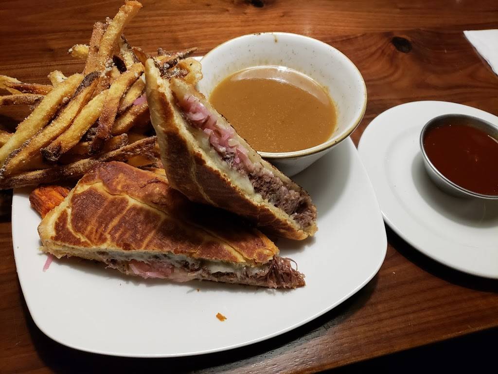 Burtons Grill & Bar of Charlotte | restaurant | 1601 E Woodlawn Rd A, Charlotte, NC 28209, USA | 9802990999 OR +1 980-299-0999