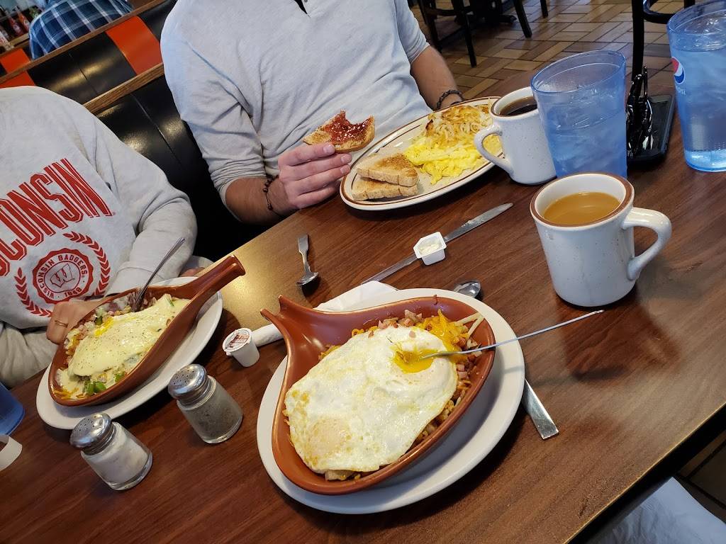 Roses Family Restaurant | restaurant | 112 Main St, Luxemburg, WI 54217, USA | 9208452025 OR +1 920-845-2025