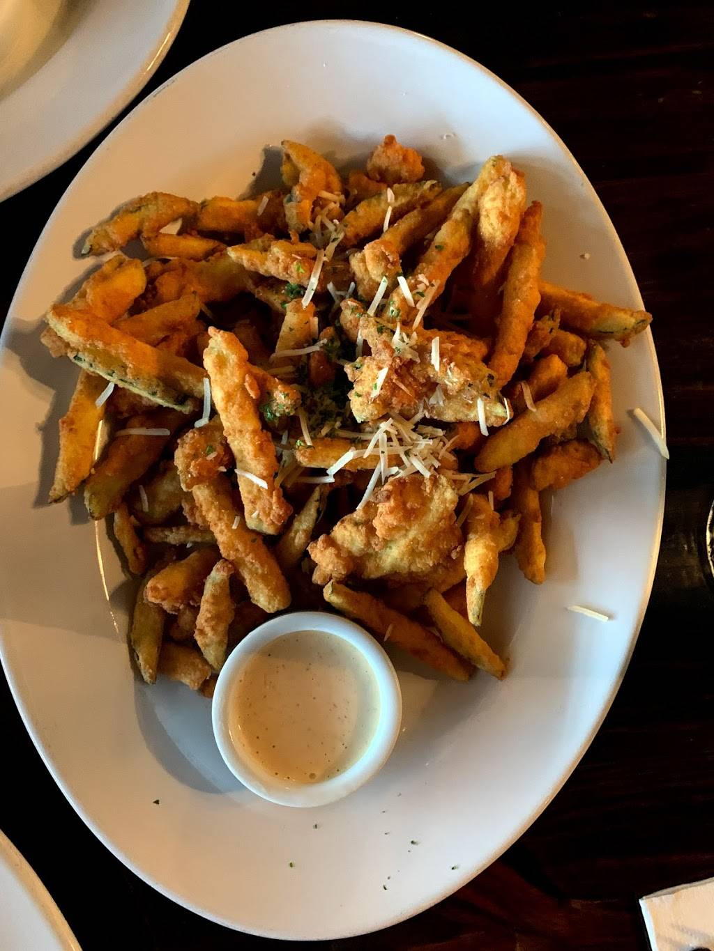 Table 9 Seafood Restaurant & Oyster Bar | restaurant | 1104 W Fort Macon Rd, Atlantic Beach, NC 28512, USA | 2524999032 OR +1 252-499-9032