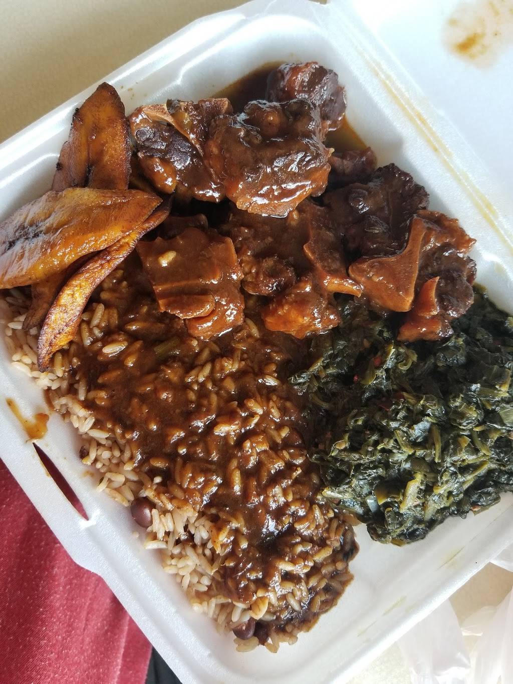 Golden Krust Caribbean Restaurant | bakery | 440 E McCullough Dr Suite 126, Charlotte, NC 28262, USA | 7045490555 OR +1 704-549-0555