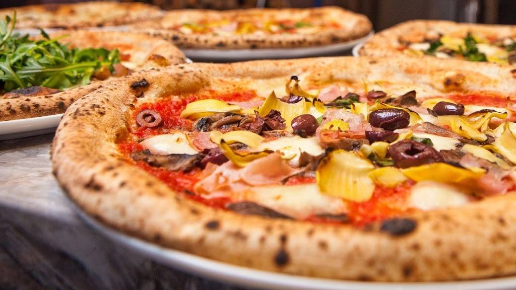 Peppinos Pizza | restaurant | 4701 White Plains Rd, Bronx, NY 10470, USA | 7189947543 OR +1 718-994-7543