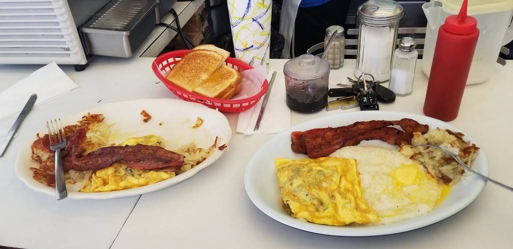 B & J 1/4 LB Burgers | restaurant | 6202 3rd St, San Francisco, CA 94124, USA | 4154674560 OR +1 415-467-4560