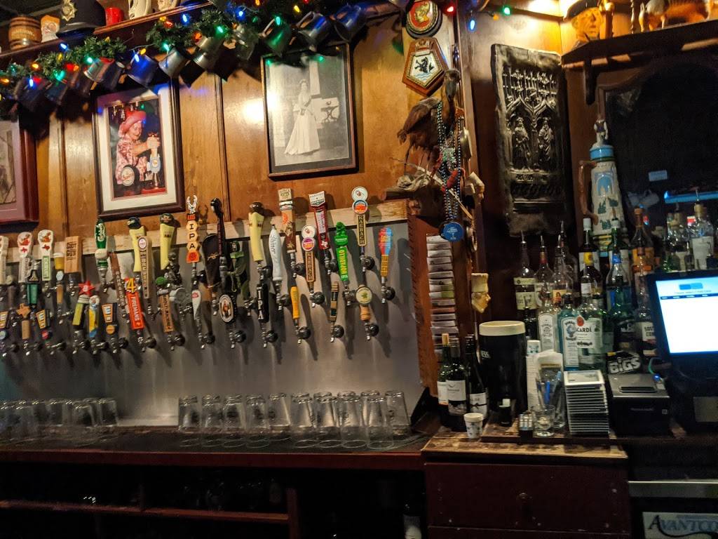 The Richmond Arms Pub | restaurant | 5920 Richmond Ave, Houston, TX 77057, USA | 7137847722 OR +1 713-784-7722