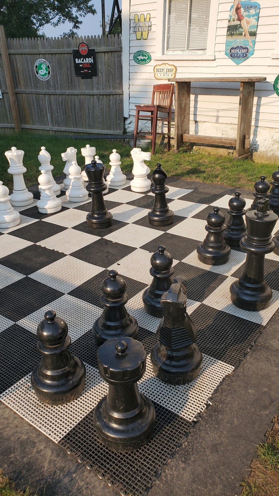 Club Soda | restaurant | 35 Connecticut Ave, New Shoreham, RI 02807, USA | 4014665397 OR +1 401-466-5397