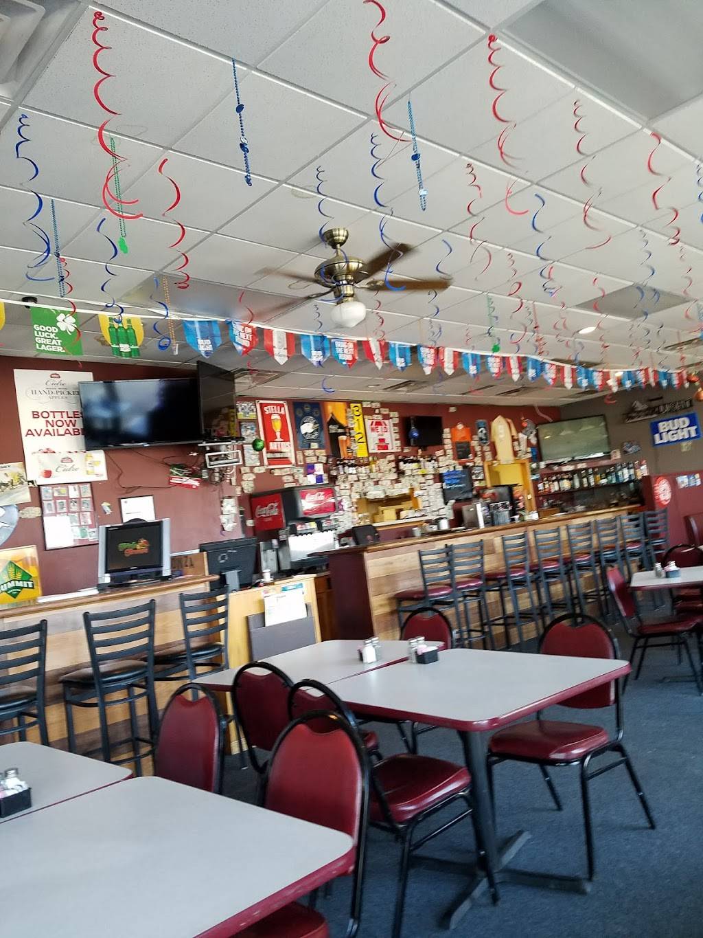 Vernon Bar & Grill | restaurant | 3025 Mt Vernon Rd SE b, Cedar Rapids, IA 52403, USA | 3193663617 OR +1 319-366-3617