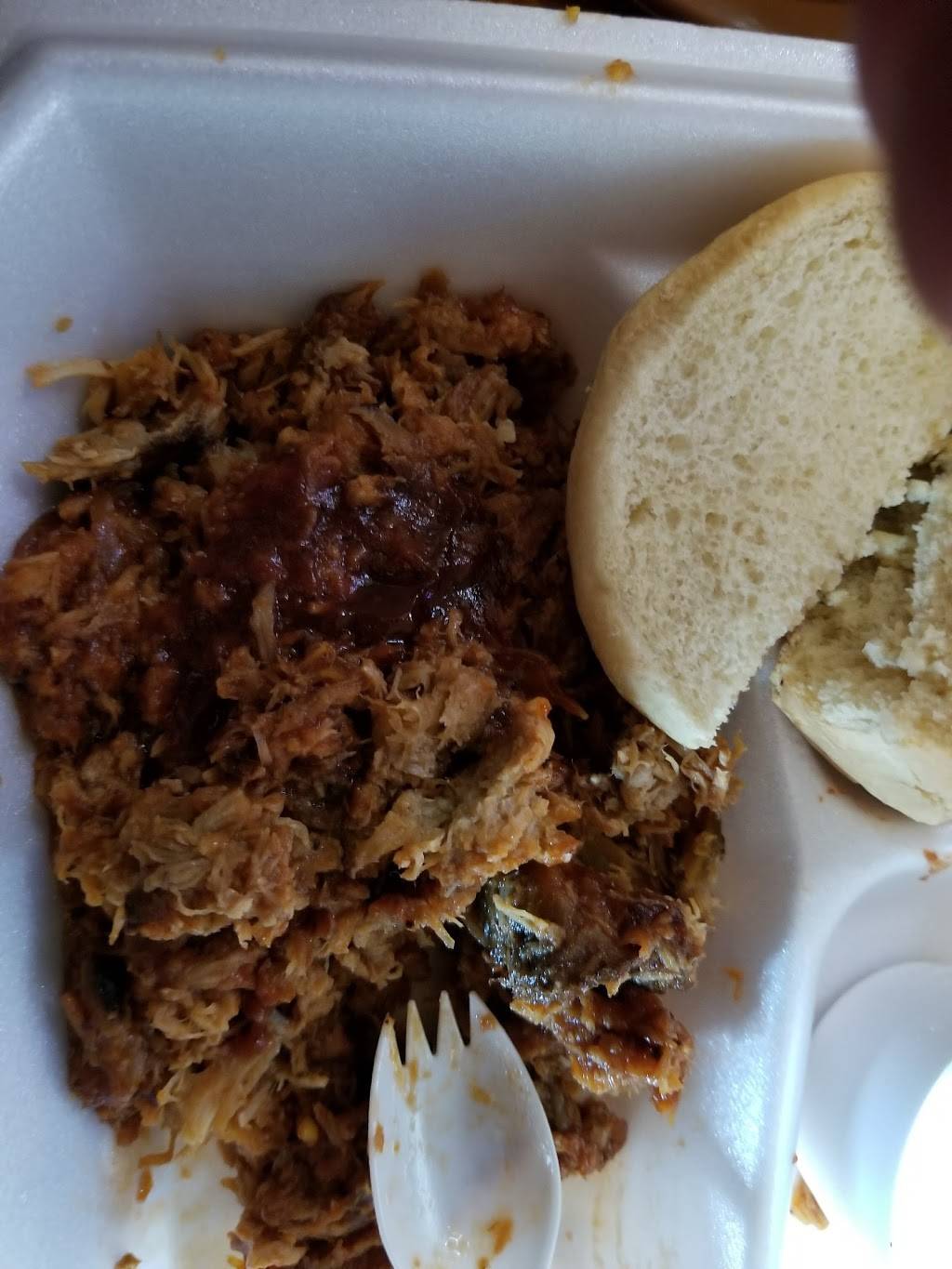 Georgia South Barbeque | restaurant | 101 Mill St, Barnesville, GA 30204, USA | 7703580024 OR +1 770-358-0024