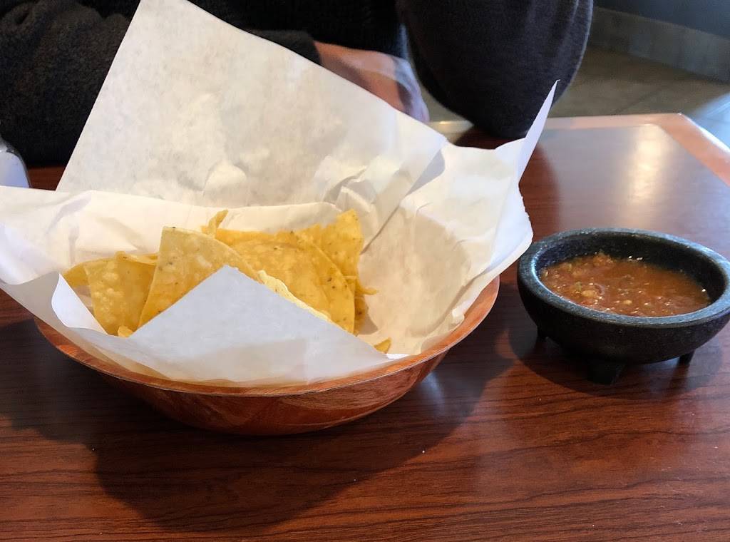 Huicho’s Tacos | restaurant | 11221 California St, Redlands, CA 92373, USA | 9093282038 OR +1 909-328-2038