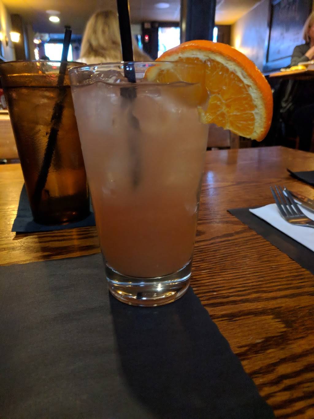 Brodies Pub | restaurant | 10 Lowell St, Peabody, MA 01960, USA | 9789779988 OR +1 978-977-9988