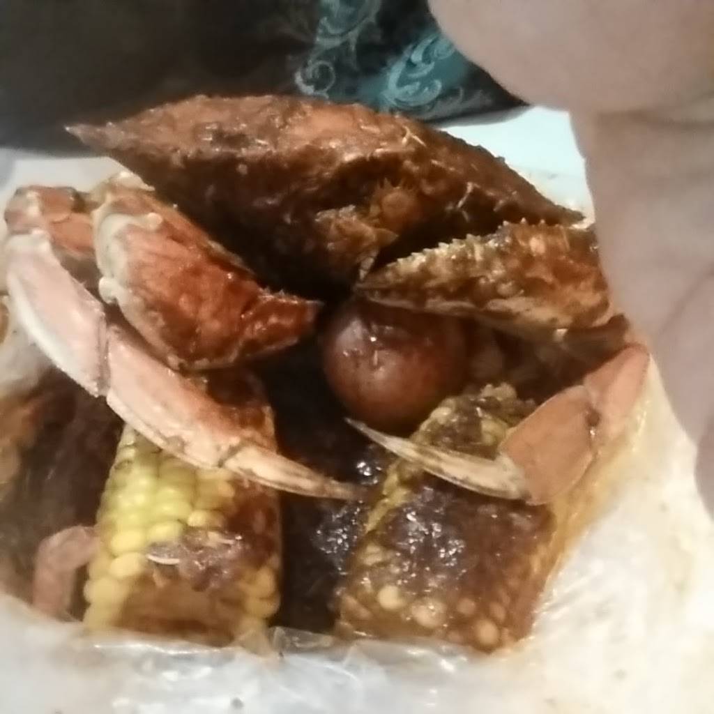 Lees Seafood Boil-Cleveland | restaurant | 2201 Lee Rd, Cleveland Heights, OH 44118, USA | 2164597777 OR +1 216-459-7777