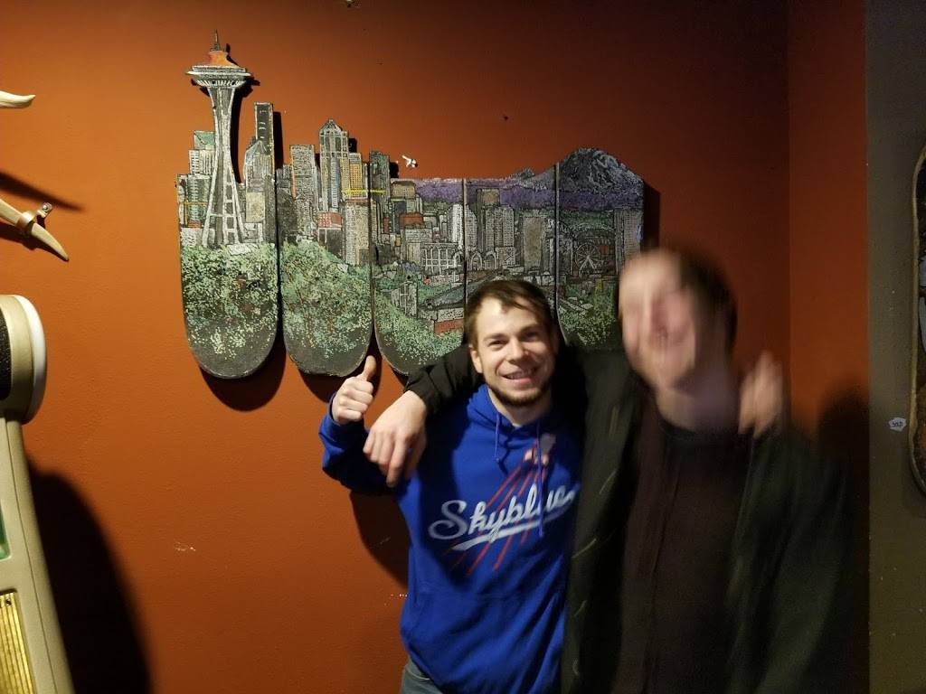 The Blu Grouse | restaurant | 9839 17th Ave SW, Seattle, WA 98106, USA | 2063974302 OR +1 206-397-4302