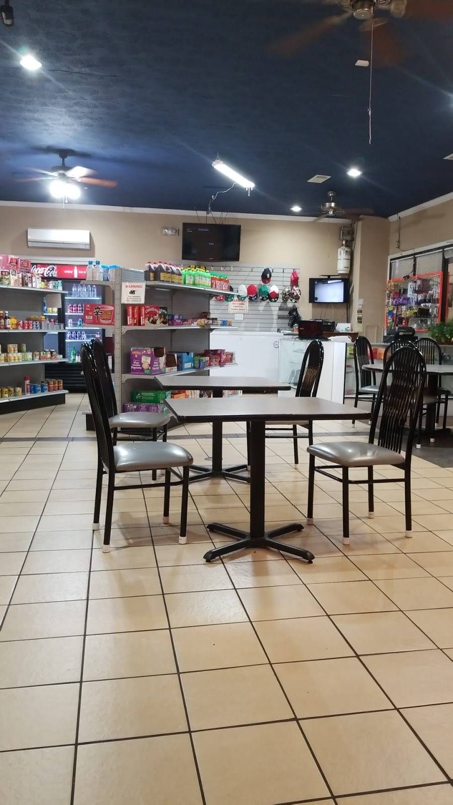 Moons Wings and Seafood | restaurant | 1512 Elberta Rd, Warner Robins, GA 31093, USA | 4789234555 OR +1 478-923-4555