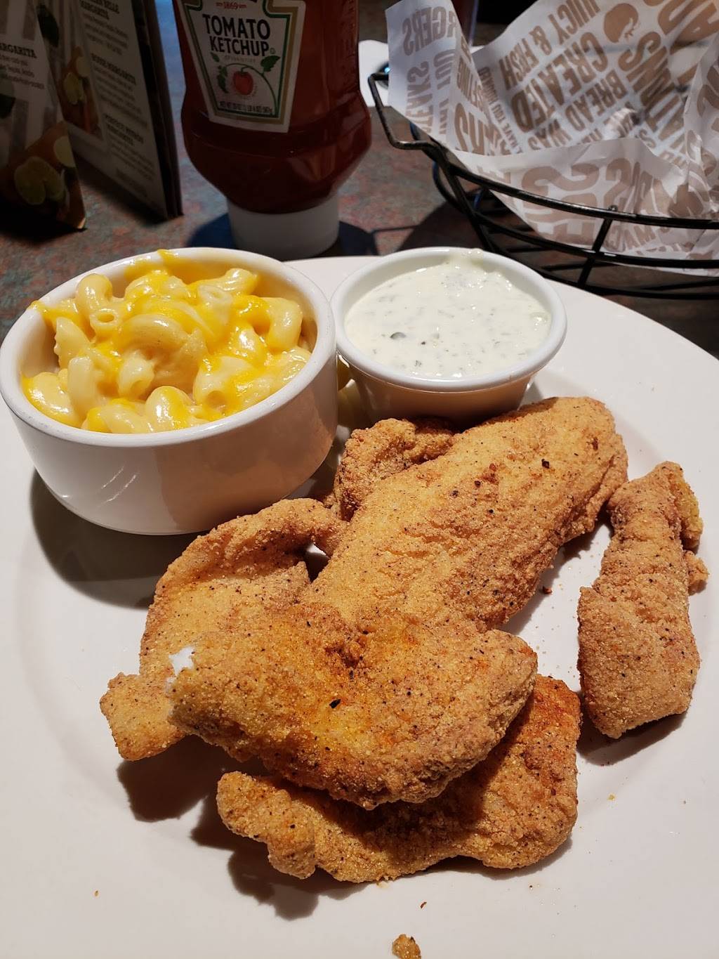 OCharley’s Restaurant & Bar | restaurant | 1313 Central Park Dr, OFallon, IL 62269, USA | 6186220405 OR +1 618-622-0405