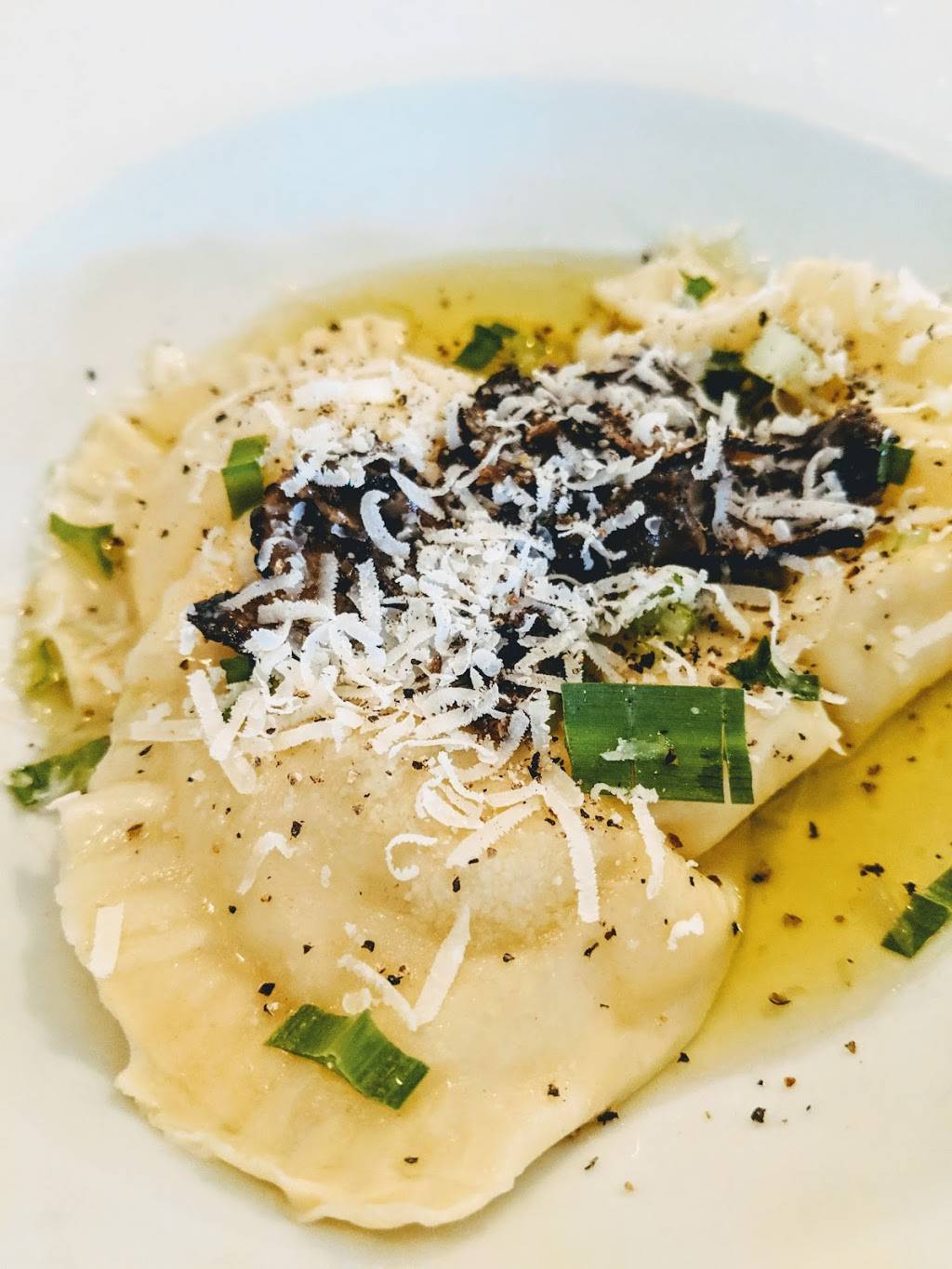 Luci Ancora | restaurant | 2060 Randolph Ave, St Paul, MN 55105, USA | 6516986889 OR +1 651-698-6889