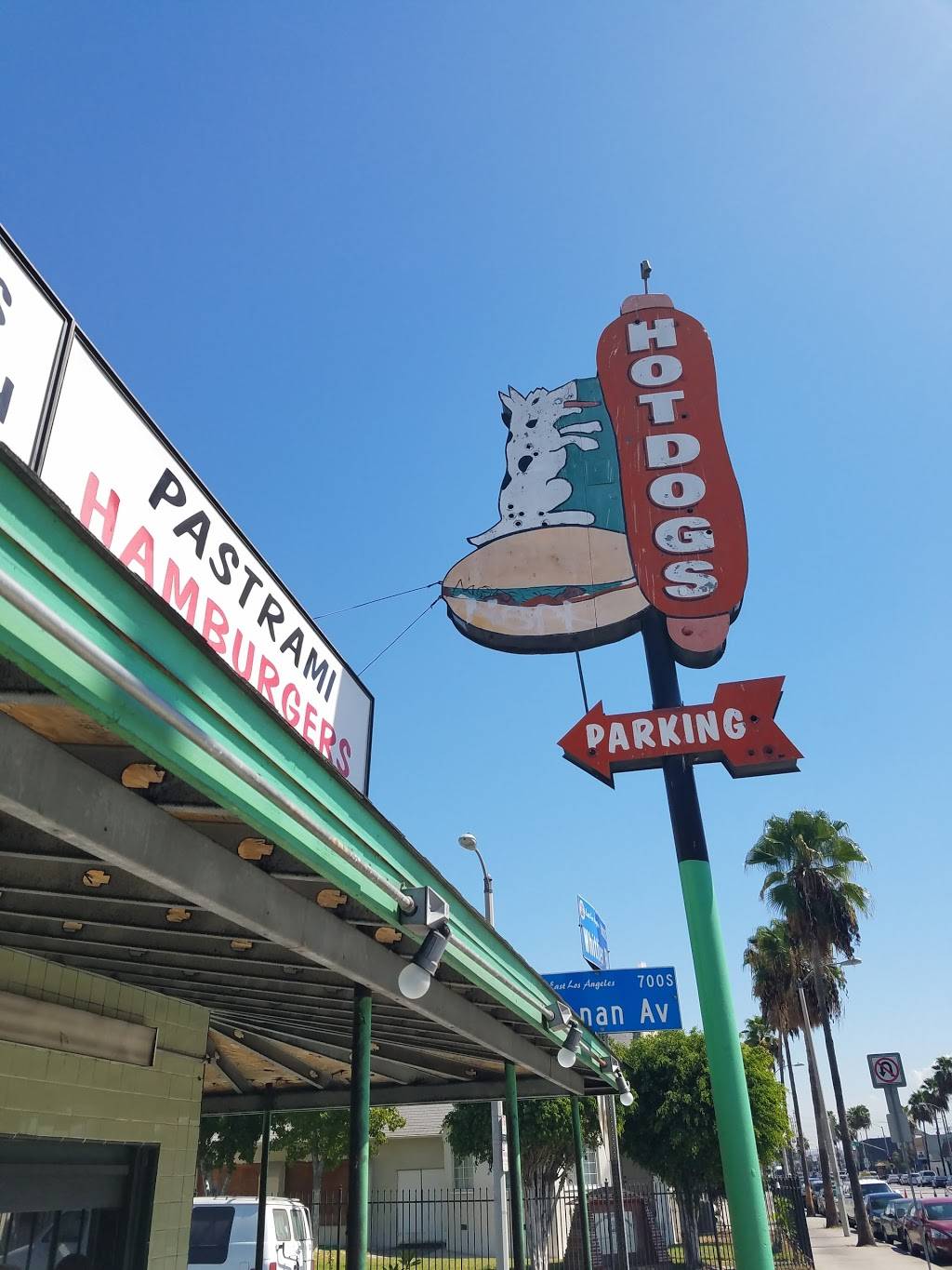 Chronis Famous Sandwich Shop | meal takeaway | 5825 Whittier Blvd, Los Angeles, CA 90022, USA | 3237287806 OR +1 323-728-7806