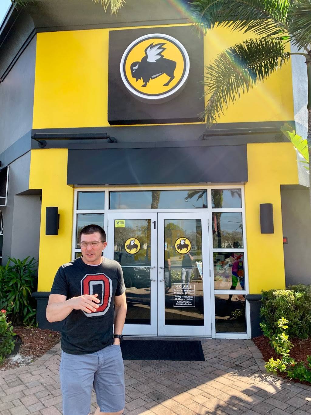 Buffalo Wild Wings | restaurant | 4058 Tampa Rd Suite #1, Oldsmar, FL 34677, USA | 8138149900 OR +1 813-814-9900