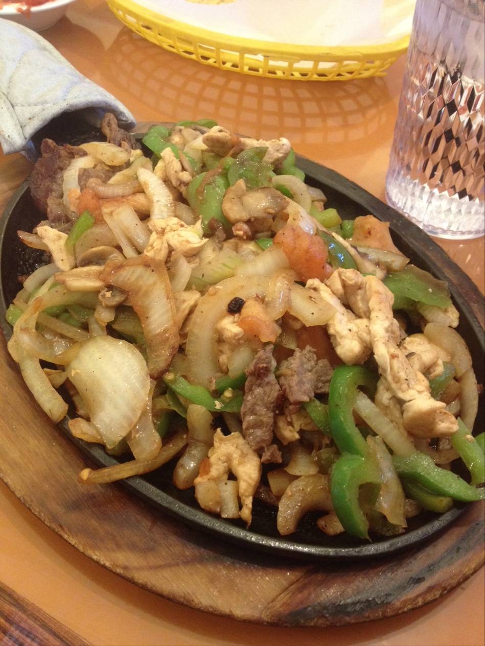 Guadalajara Mexican Grill & Cantina | restaurant | 105 N Main St, Lake Elsinore, CA 92530, USA | 9516748294 OR +1 951-674-8294