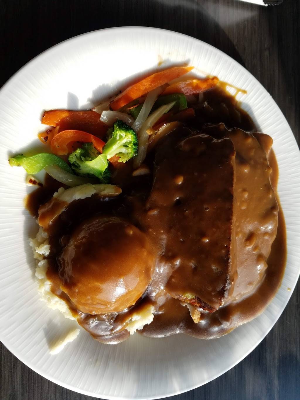 Lucas Coney Island | restaurant | 2010 N Opdyke Rd, Auburn Hills, MI 48326, USA | 2483731820 OR +1 248-373-1820