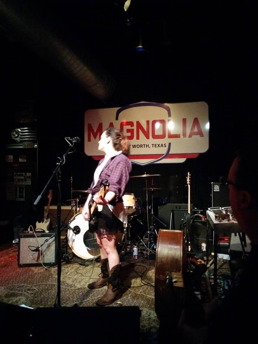 Magnolia Motor Lounge | restaurant | 3005 Morton St, Fort Worth, TX 76107, USA | 8173323344 OR +1 817-332-3344