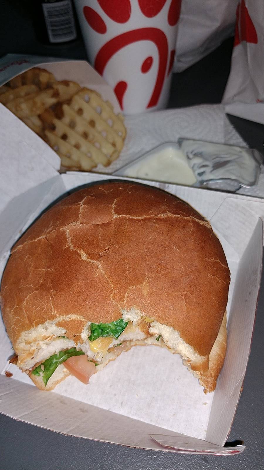 Chick-fil-A | restaurant | 3130 Interstate Hwy 30, Greenville, TX 75402, USA | 9034548585 OR +1 903-454-8585